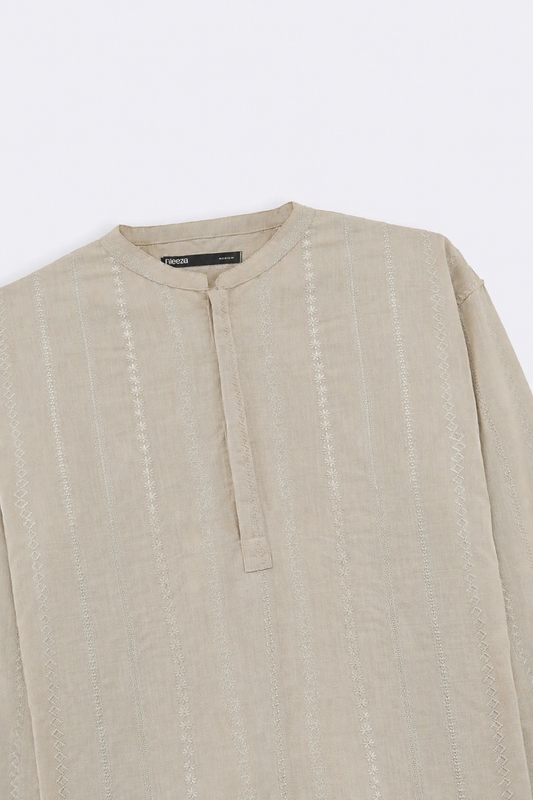 EMBROIDERED HALF PLACKET SHIRT