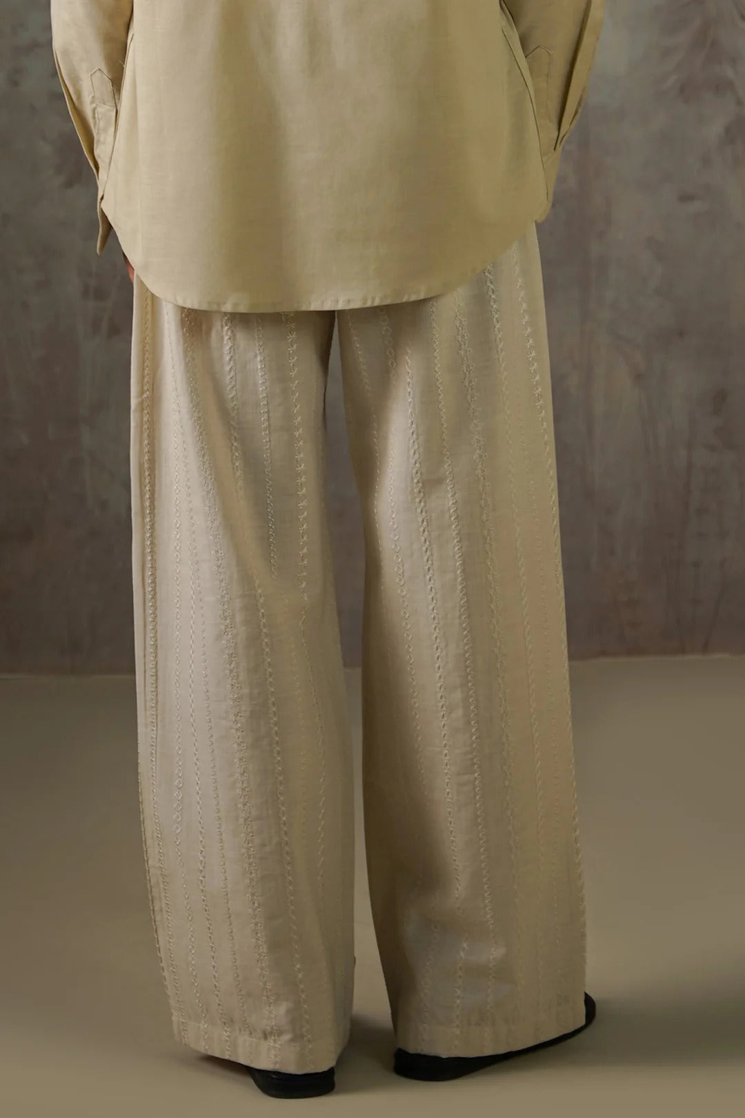 EMBROIDERED STRAIGHT PANTS