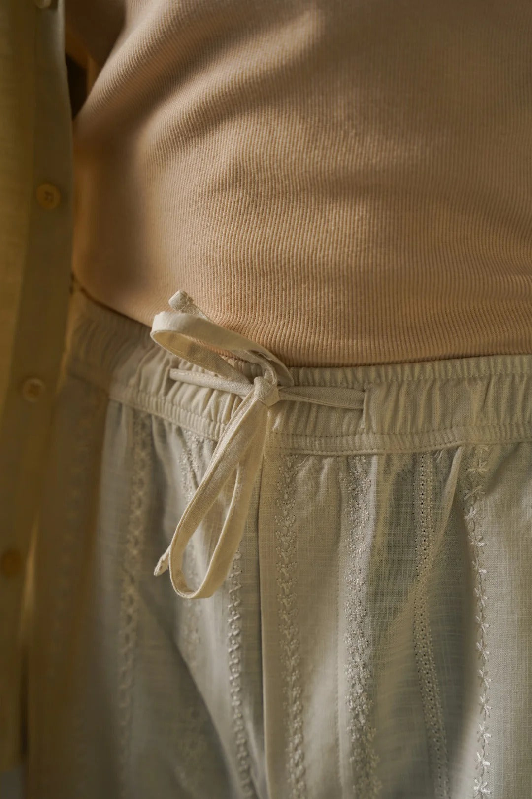 EMBROIDERED STRAIGHT PANTS
